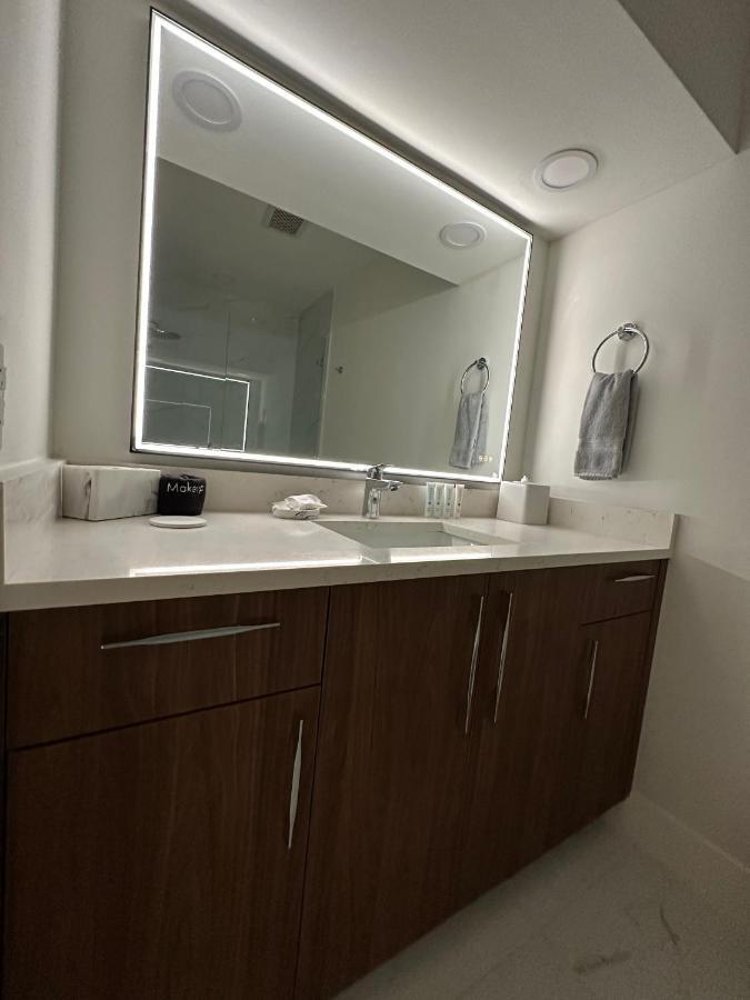 The Sun House - 3 Bed, 2 Bath, Private Pool, Fire Pit, Huge Backyard Villa Fort Lauderdale Bagian luar foto